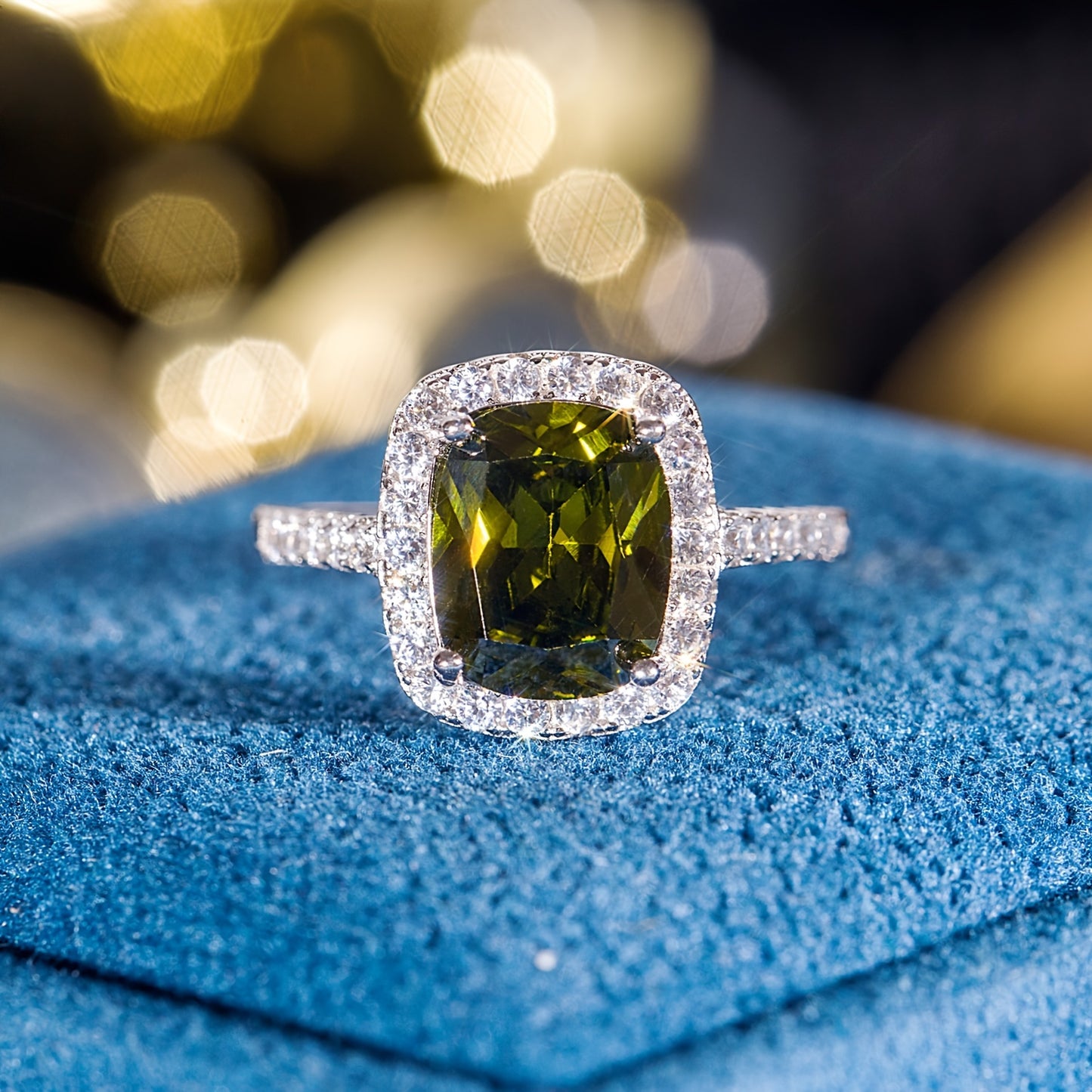 S925 Luxurious Zirconia Ring