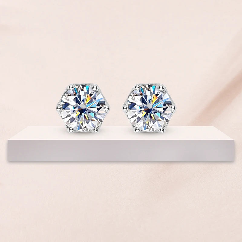 Classic Moissanite studs earrings