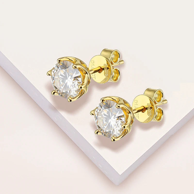 Classic Moissanite studs earrings