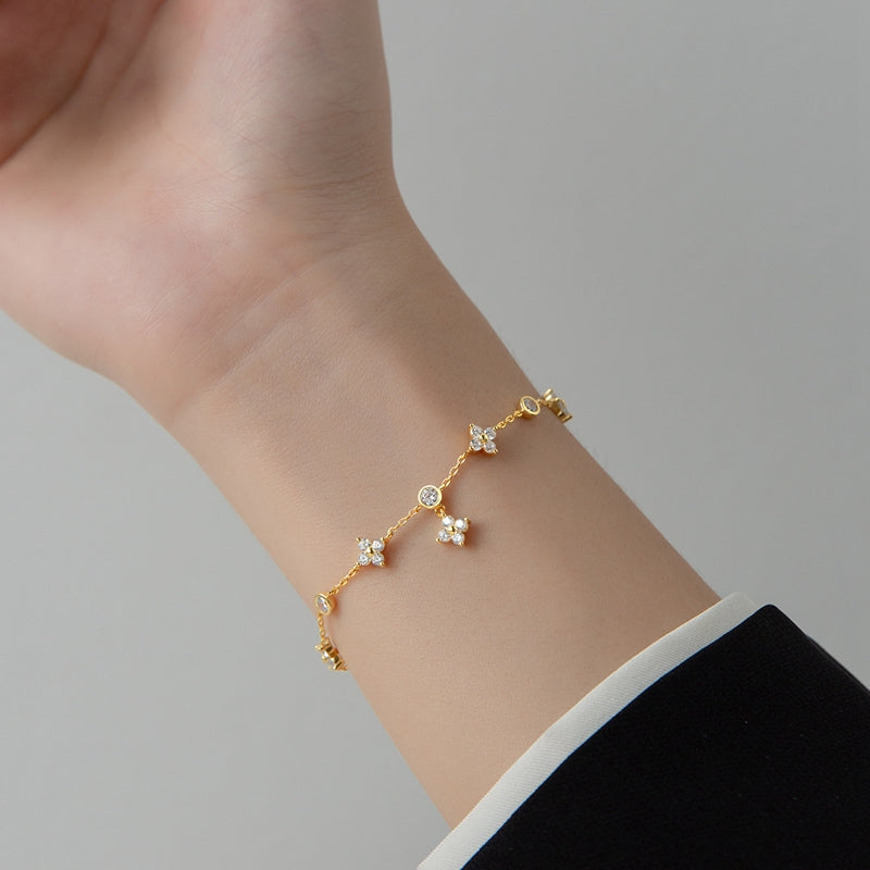 Flower Moissanite Chain Bracelet