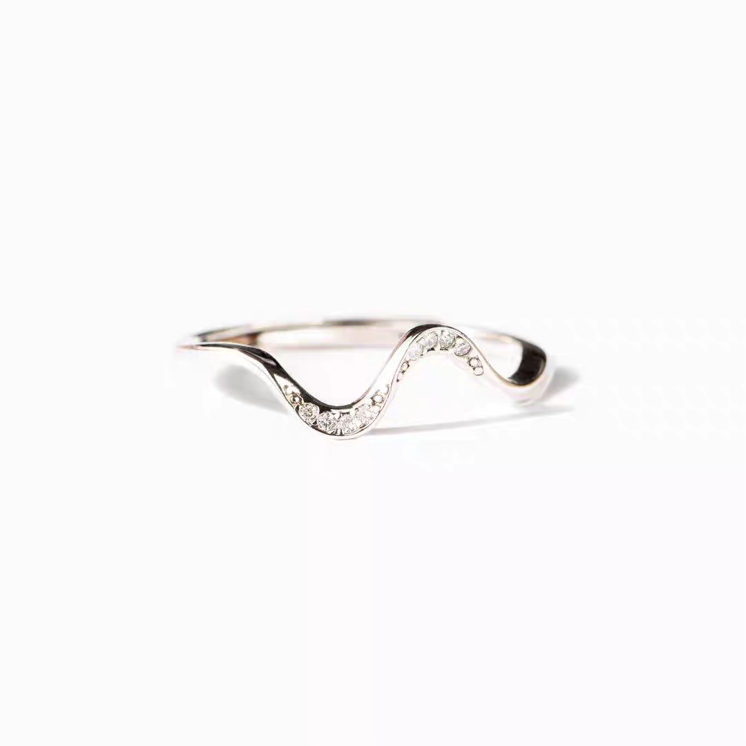 925 Wave Design Zirconia Ring