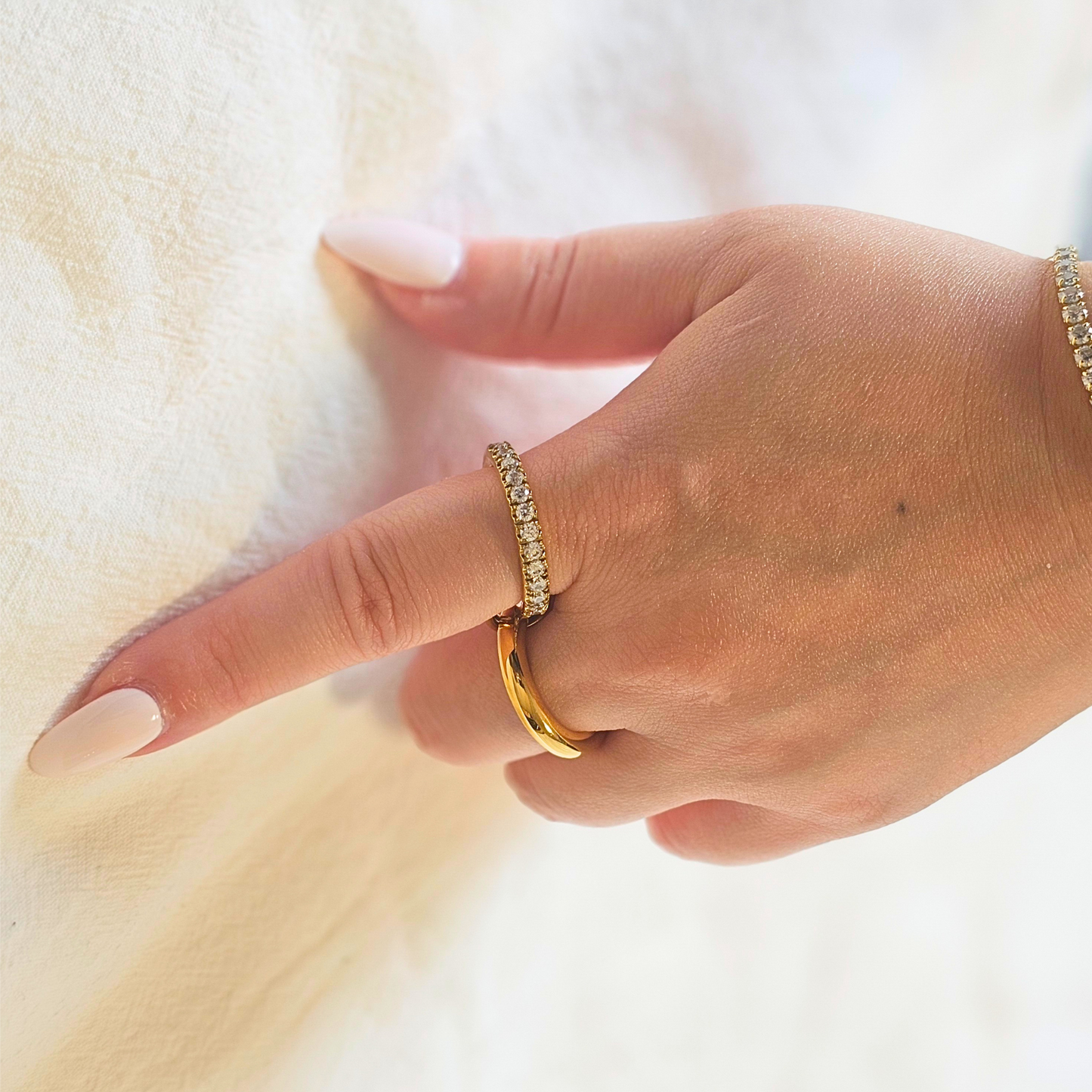 Twinned Zircon Band Ring 18K Gold-Plated