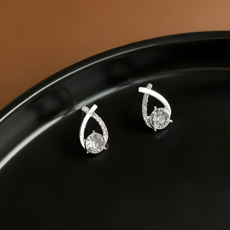 1 Pair of Dazzling Moissanite Cross Fishtail Shaped Stud Drop Earrings