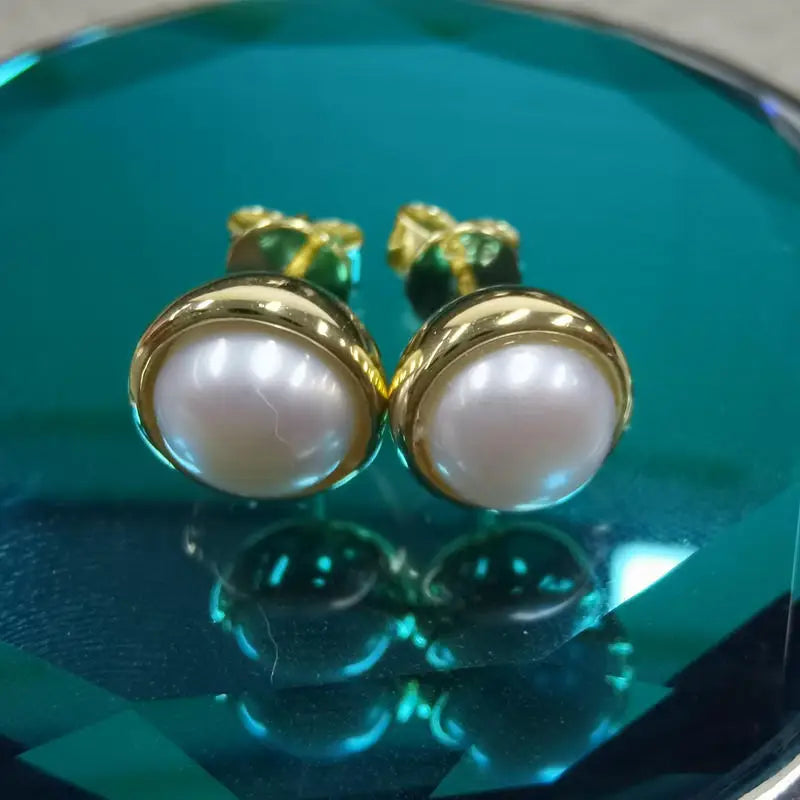 Lynn's Freshwater Pearl Earrings