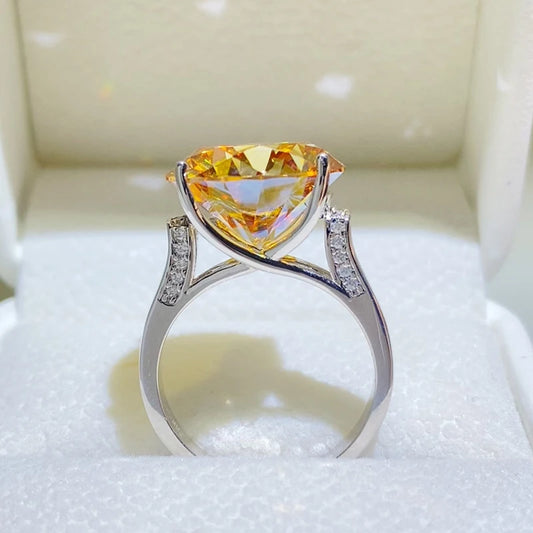 Verna Yellow Round Cut 1-10ct Moissanite Ring