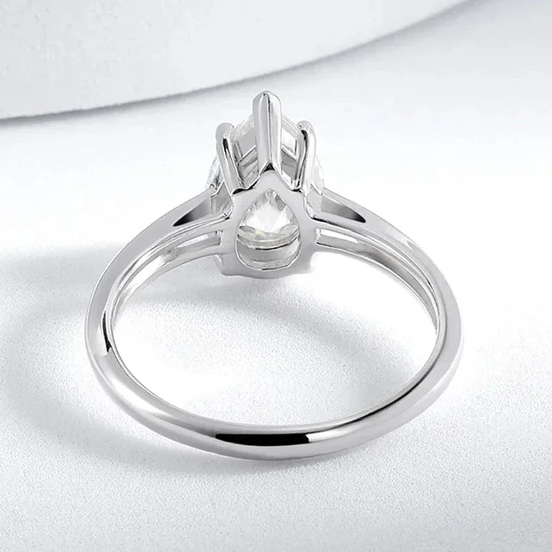 Meredith Pear 2ct Moissanite Ring