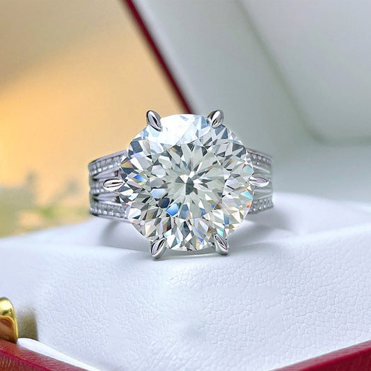 Luxury Round cut 10ct Moissanite Ring