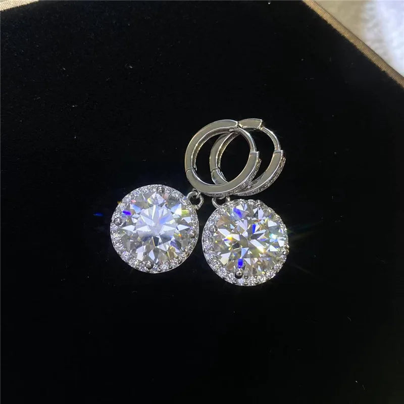 Pendientes colgantes de moissanita de 0,5 a 5 ct con halo de amor