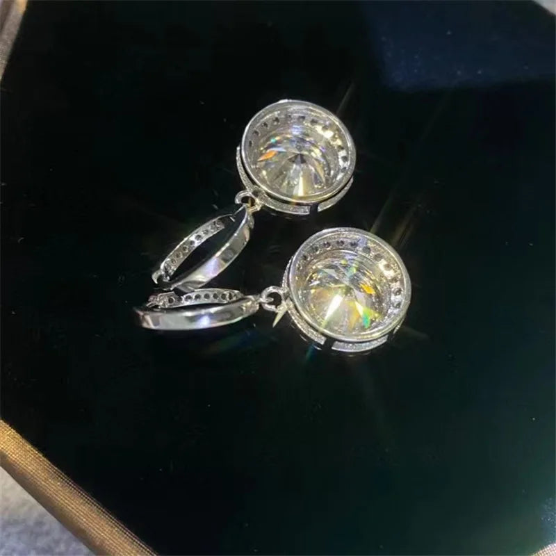 Pendientes colgantes de moissanita de 0,5 a 5 ct con halo de amor