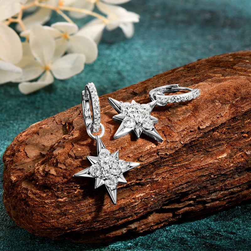 Lynn's Sterling Silver Star Shiny Moissanite Earrings