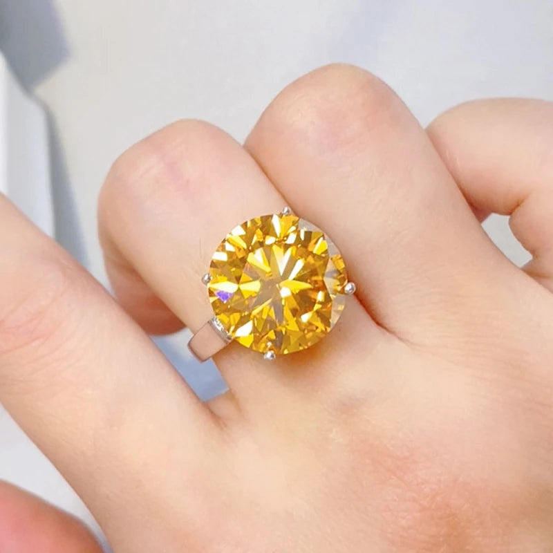 Verna Yellow Round Cut 1-10ct Moissanite Ring