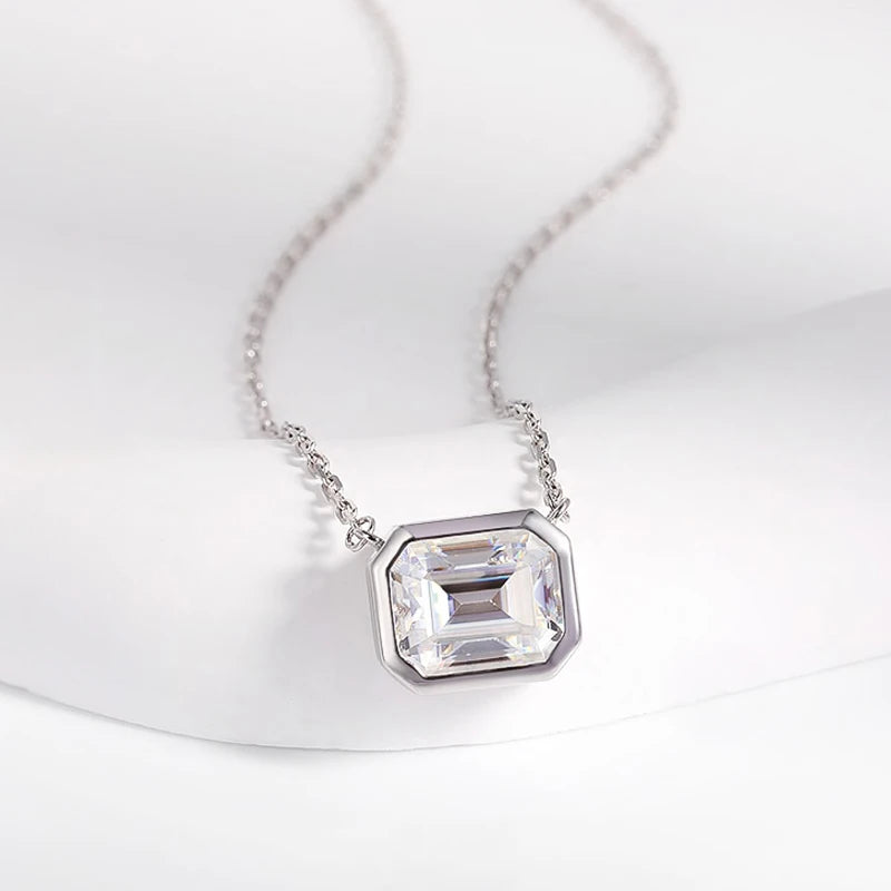 Daily Jewelry 925 silver 1-4CT Emerald Cut Moissanite Necklace