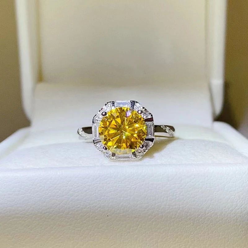 Truda Quanna Topaz Moissanite Ring