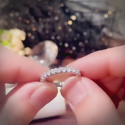 Love Perpetual Sparkling 2mm-3mm Moissanite Row Rings