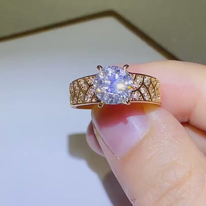 Ula vintage 1.5ct Moissanite Ring