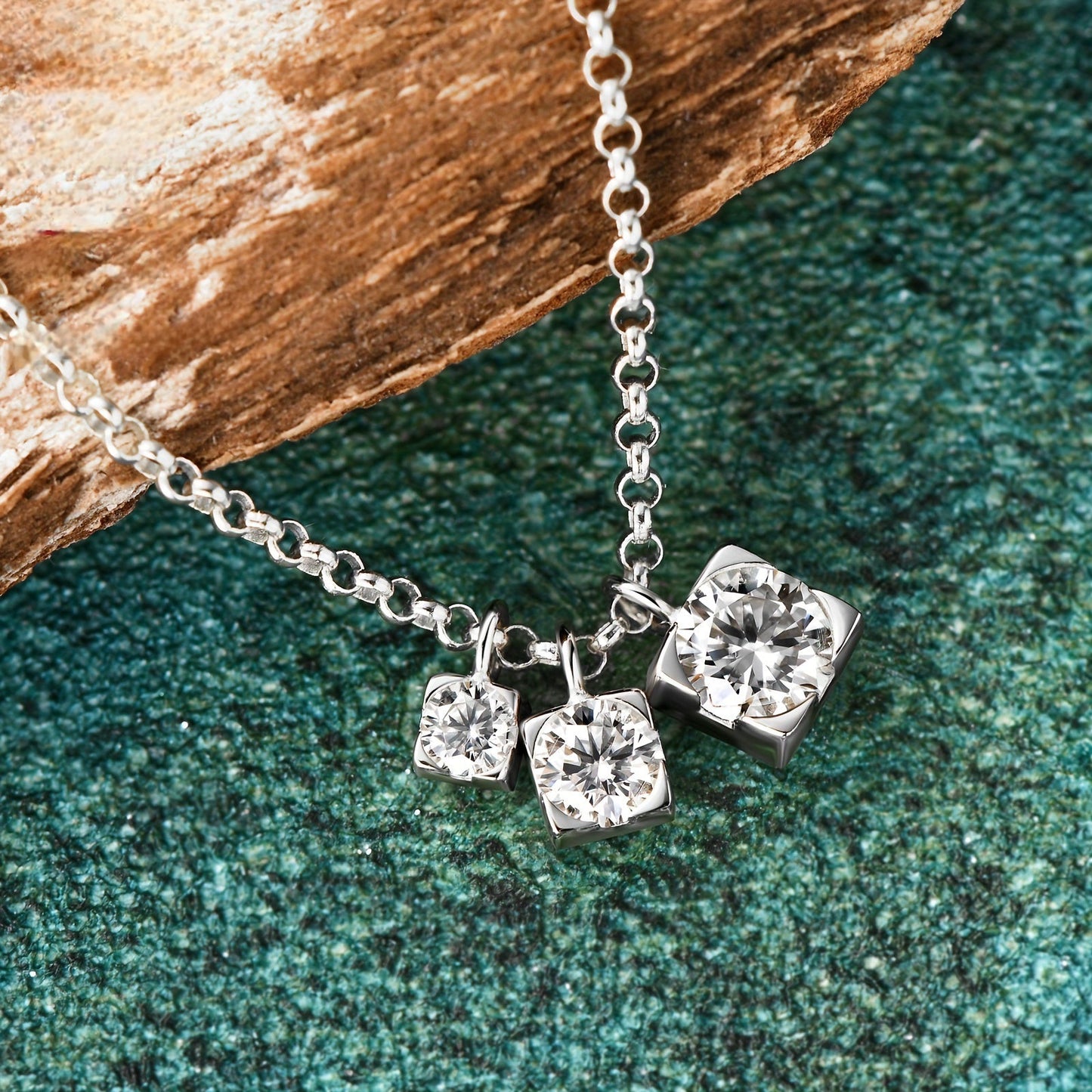 S925 0.9ct Moissanite necklace
