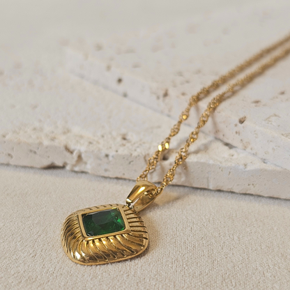 Retro Geometric Green Emerald Gold Chain Necklace