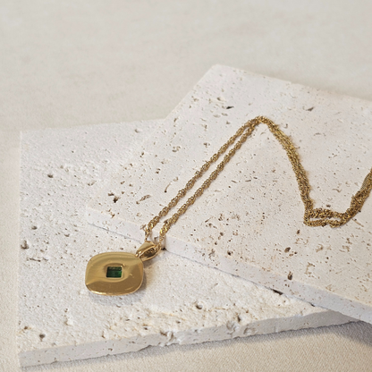 Retro Geometric Green Emerald Gold Chain Necklace
