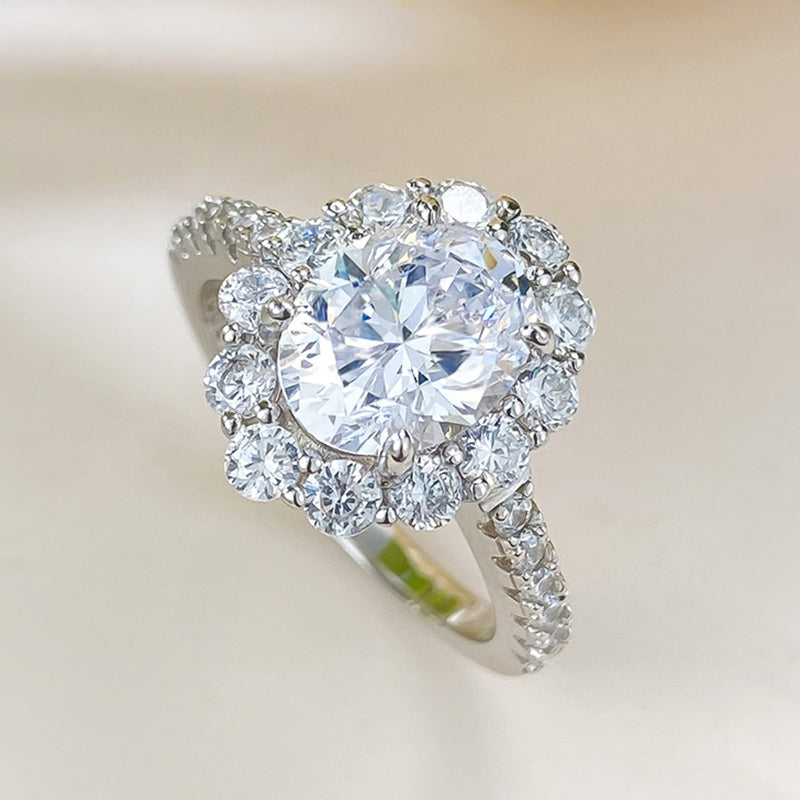 Gabrielle Oval 2ct Moissanite Ring