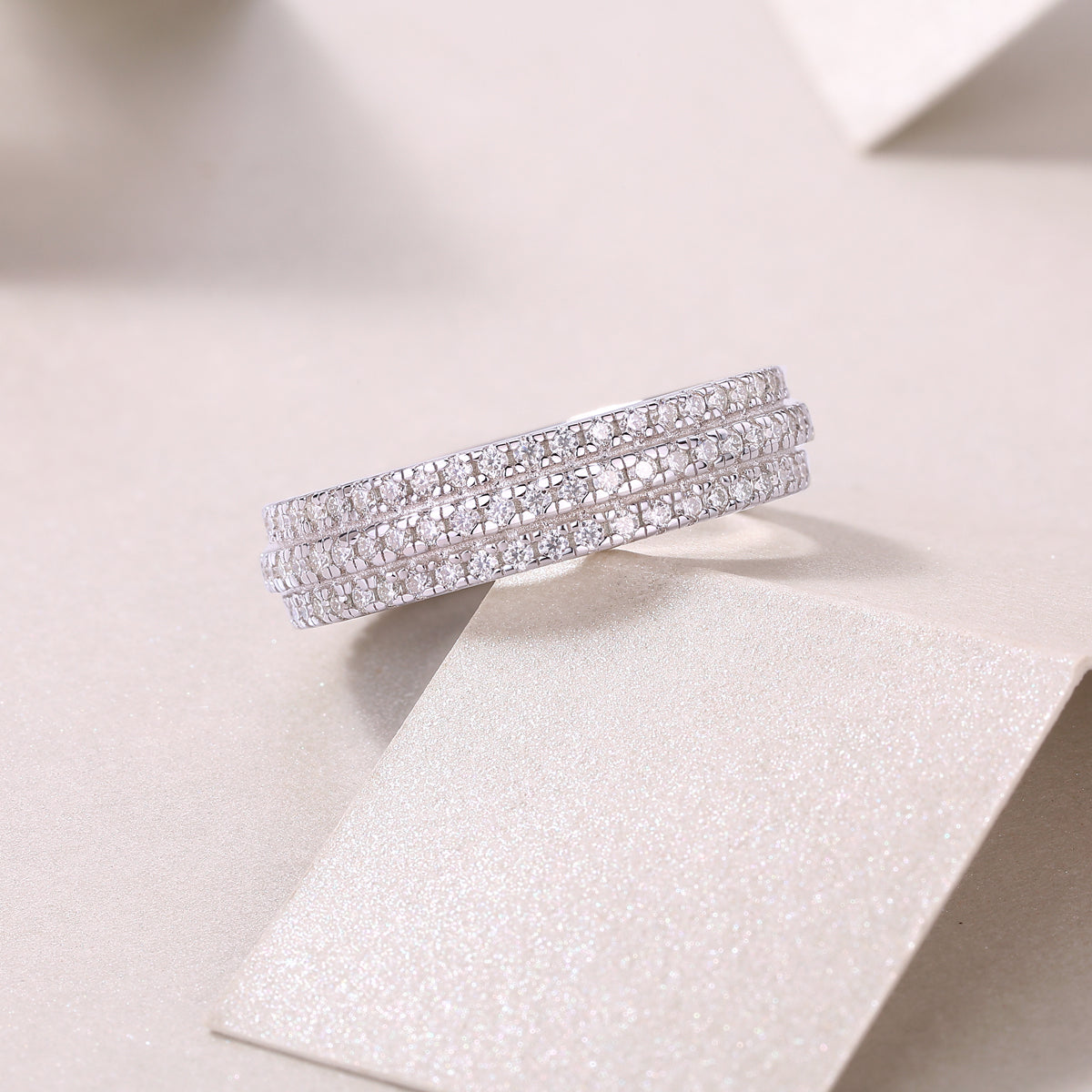 Luxury Round Moissanite Row Ring