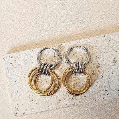 Dual-Tone Interlocking Rings Hoop Earrings